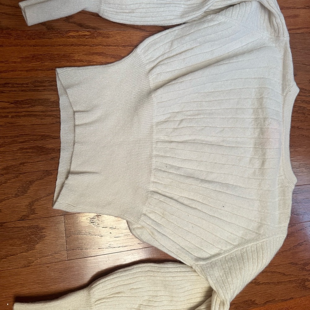 Classic Cream Ribbed Women’s Sweater - Elegant Knit Top
